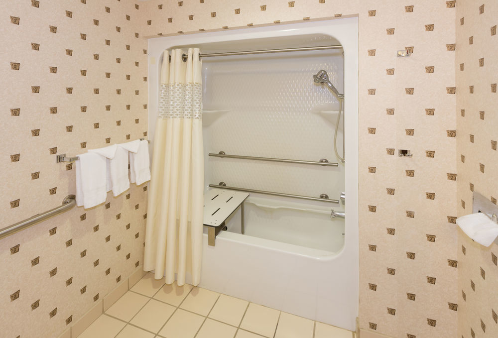 Hampton Boston Bedford Burlington 3* Billerica